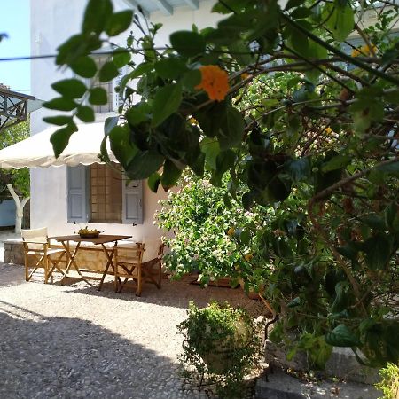 Liknon Guesthouse Villa Galaxidi Екстер'єр фото