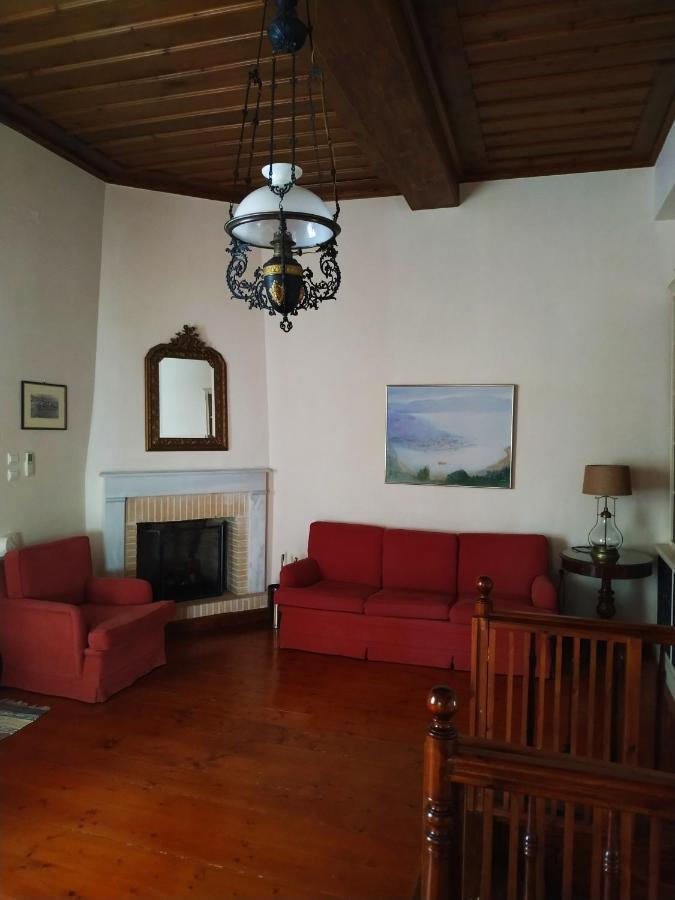 Liknon Guesthouse Villa Galaxidi Екстер'єр фото