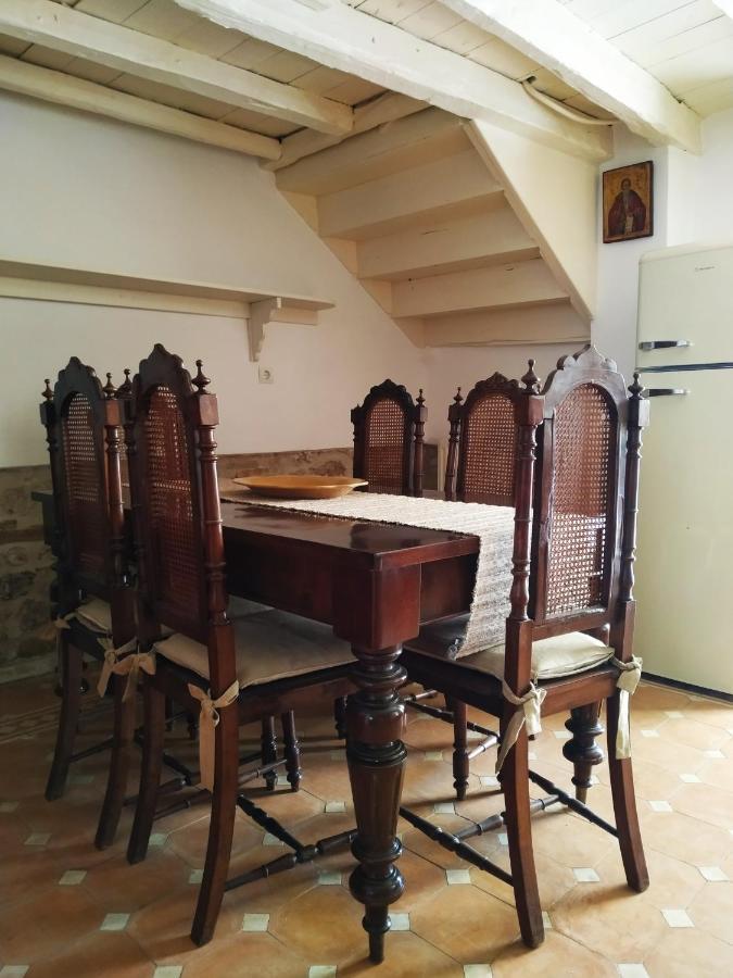 Liknon Guesthouse Villa Galaxidi Екстер'єр фото